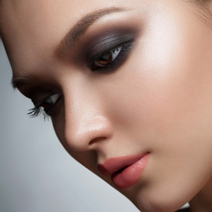 bM Eyeshadow Glimpse - PURE KOHL